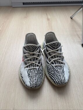 adidas Yeezy boost 350 V2 zebra